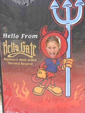 hell'sgate01